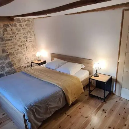 Gite La Cardabelle Ispagnac Exterior photo